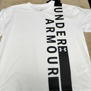 Under Armour Tops - 🎁Under armour tee Under Armour Tops - 🎁Under armour tee